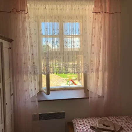 Zamek Mokrosuky Buitenkant foto