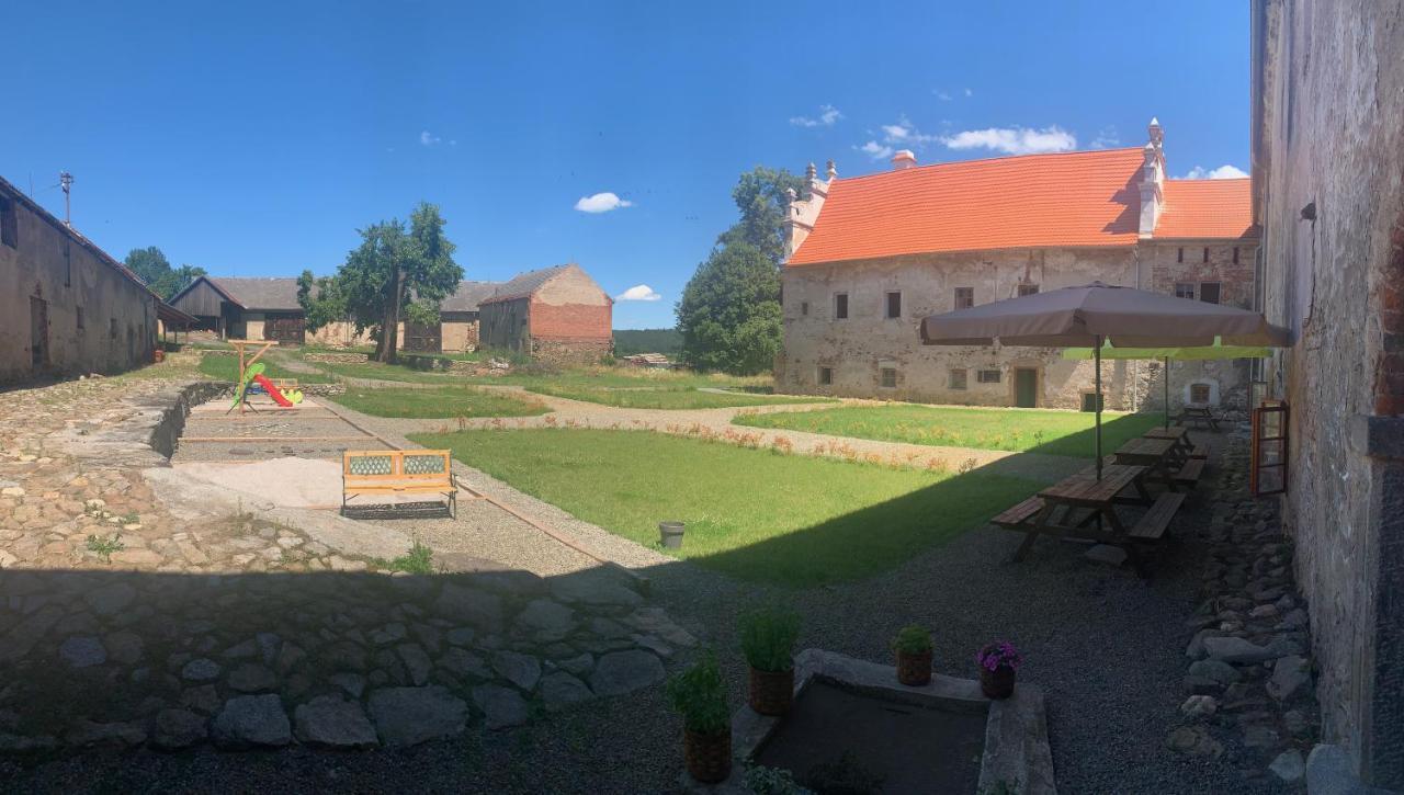 Zamek Homestay